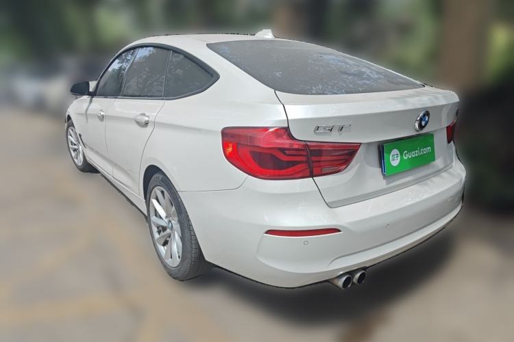 Used BMW 3 Series GT 2018 320i Sport Edition Rear Left 45 Deg