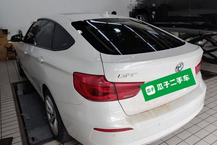 Used BMW 3 Series GT 2018 320i Sport Edition Rear Left 45 Deg
