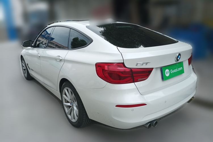 Used BMW 3 Series GT 2018 320i Sport Edition Rear Left 45 Deg