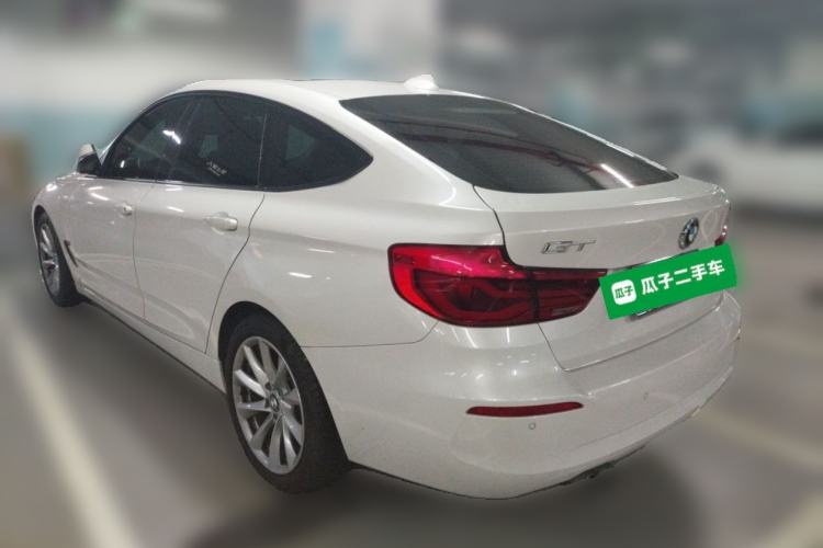Used BMW 3 Series GT 2018 320i Sport Edition Rear Left 45 Deg