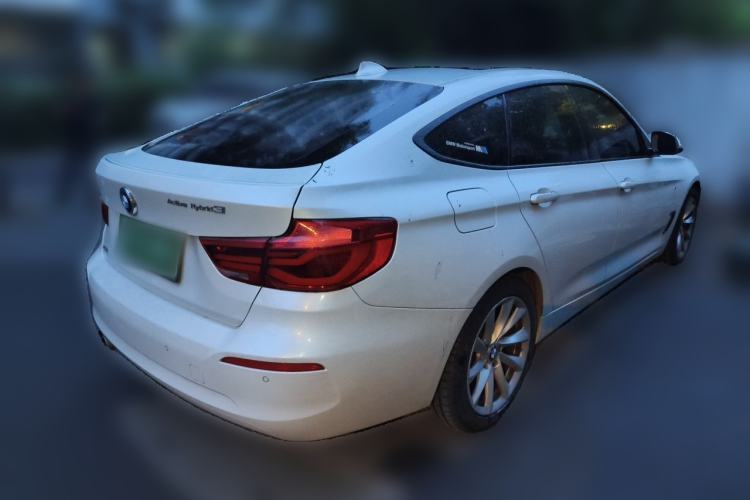 Used BMW 3 Series GT 2018 320i Sport Edition Rear Right 45 Deg