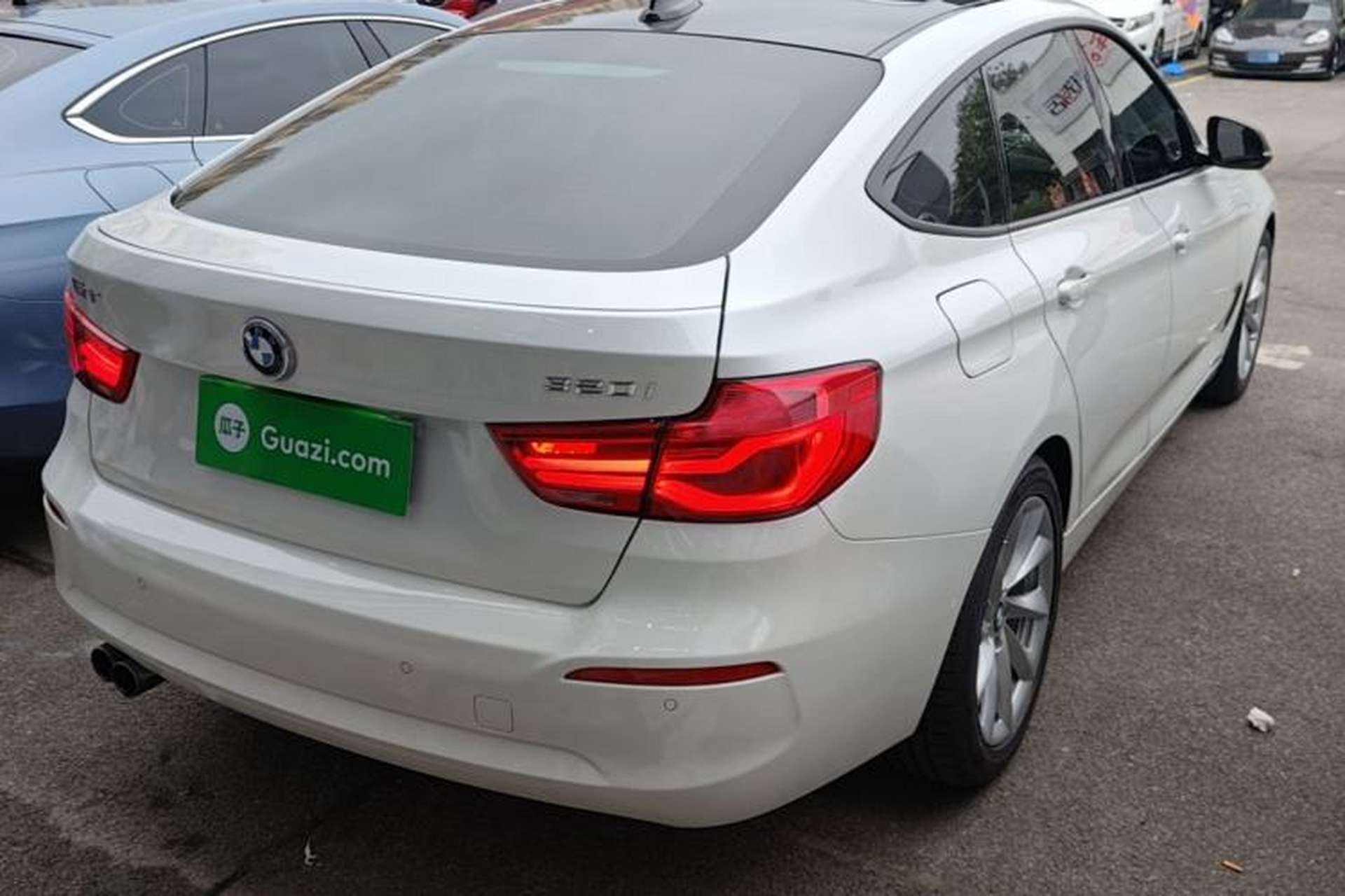 Used BMW 3 Series GT 2018 320i Sport Edition Rear Right 45 Deg