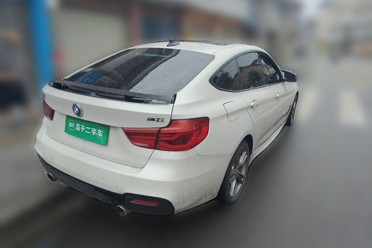 Used BMW 3 Series GT 2018 320i Sport Edition Rear Right 45 Deg
