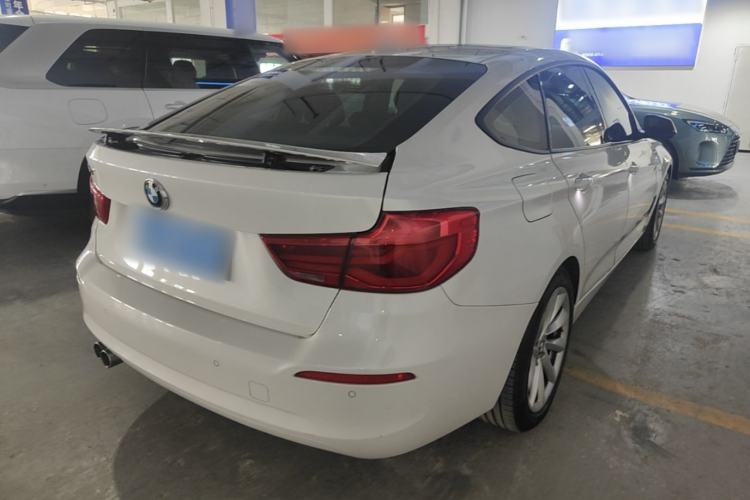 Used BMW 3 Series GT 2018 320i Sport Edition Rear Right 45 Deg