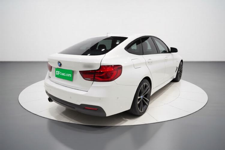Used BMW 3 Series GT 2018 330i xDrive M Sport Edition Rear Right 45 Deg