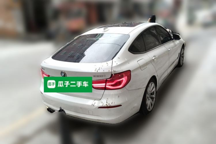 Used BMW 3 Series GT 2018 320i Sport Edition Rear Right 45 Deg