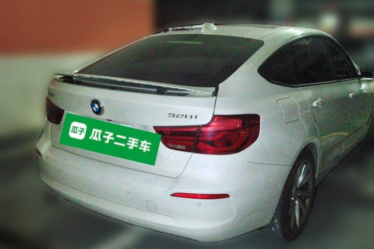Used BMW 3 Series GT 2018 320i Sport Edition Rear Right 45 Deg