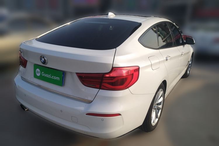 Used BMW 3 Series GT 2018 320i M Sport Edition Rear Right 45 Deg