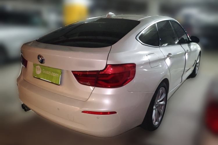 Used BMW 3 Series GT 2018 320i Sport Edition Rear Right 45 Deg