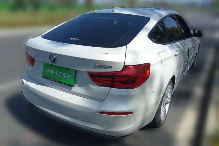 Used BMW 3 Series GT 2018 320i Sport Edition Rear Right 45 Deg