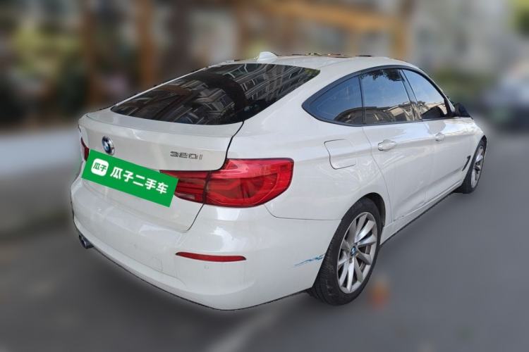 Used BMW 3 Series GT 2018 320i Sport Edition Rear Right 45 Deg