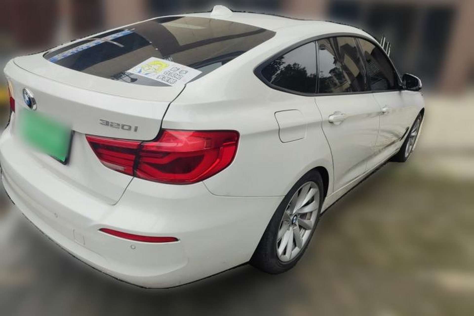 Used BMW 3 Series GT 2018 320i Sport Edition Rear Right 45 Deg