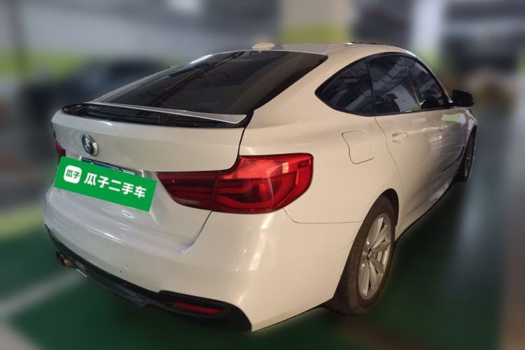 Used BMW 3 Series GT 2018 320i M Sport Edition Rear Right 45 Deg