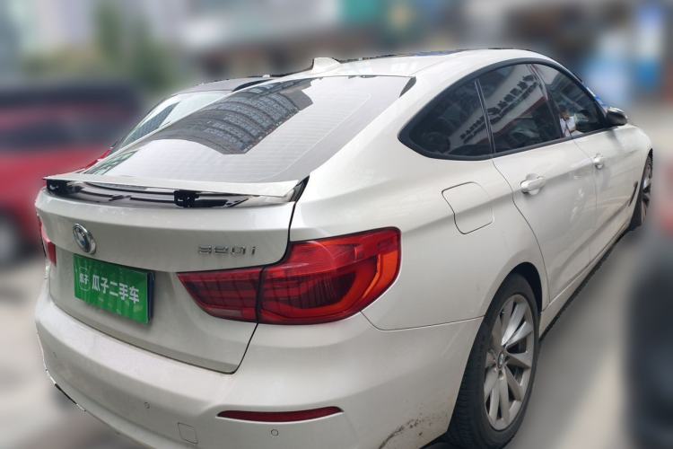Used BMW 3 Series GT 2018 320i Sport Edition Rear Right 45 Deg