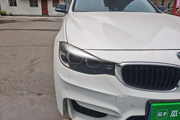 Used BMW 3 Series GT 2018 320i Sport Edition Right Front Headlight