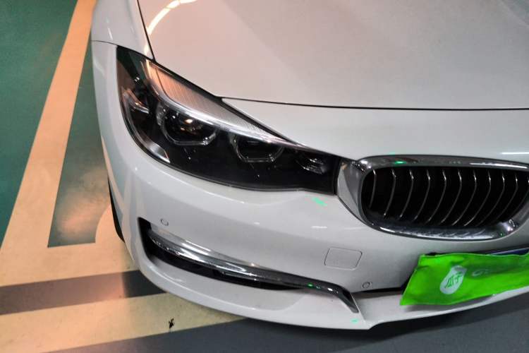 Used BMW 3 Series GT 2018 320i Luxury Design Package Right Front Headlight
