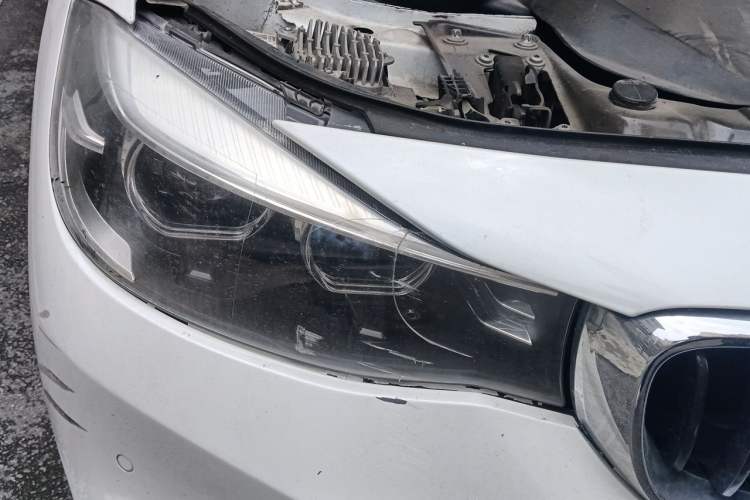 Used BMW 3 Series GT 2018 320i Sport Edition Right Front Headlight