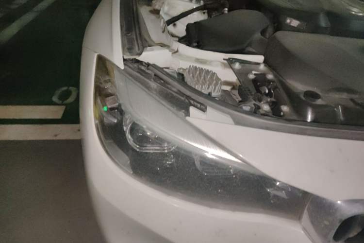 Used BMW 3 Series GT 2018 320i M Sport Edition Right Front Headlight