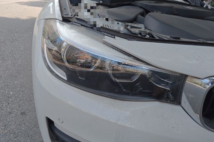 Used BMW 3 Series GT 2018 320i Sport Edition Right Front Headlight
