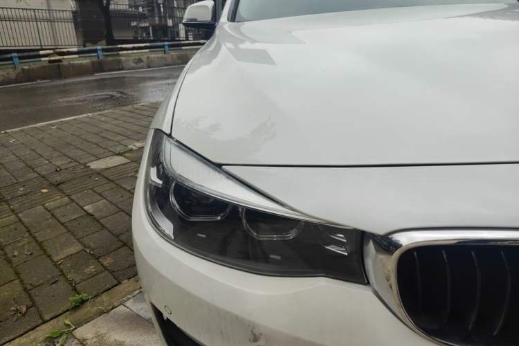 Used BMW 3 Series GT 2018 320i Sport Edition Right Front Headlight