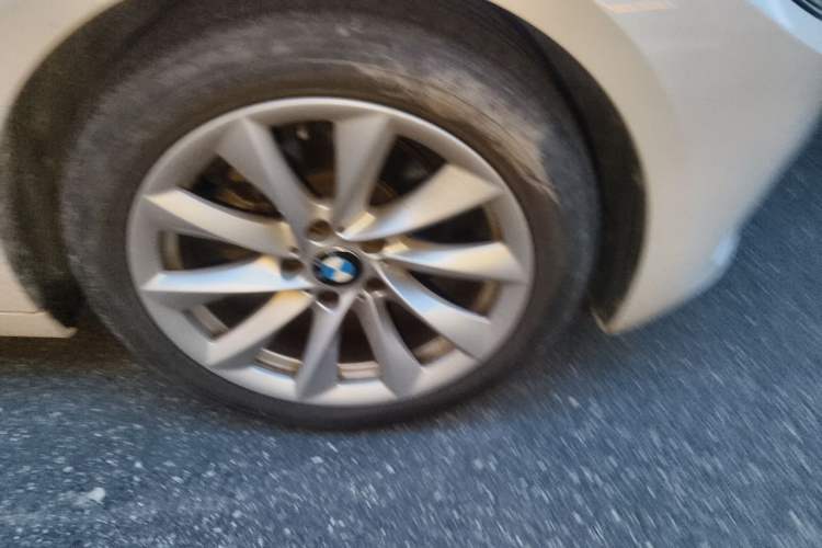 Used BMW 3 Series GT 2018 320i Sport Edition Right Front Wheel Hub