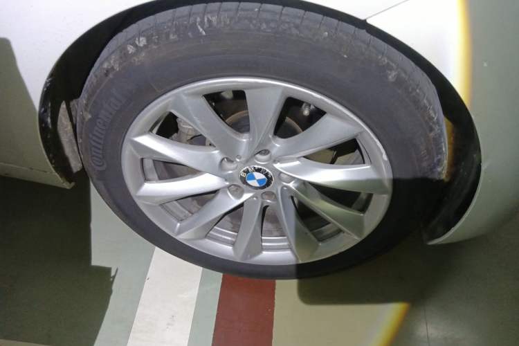 Used BMW 3 Series GT 2018 320i Sport Edition Right Front Wheel Hub