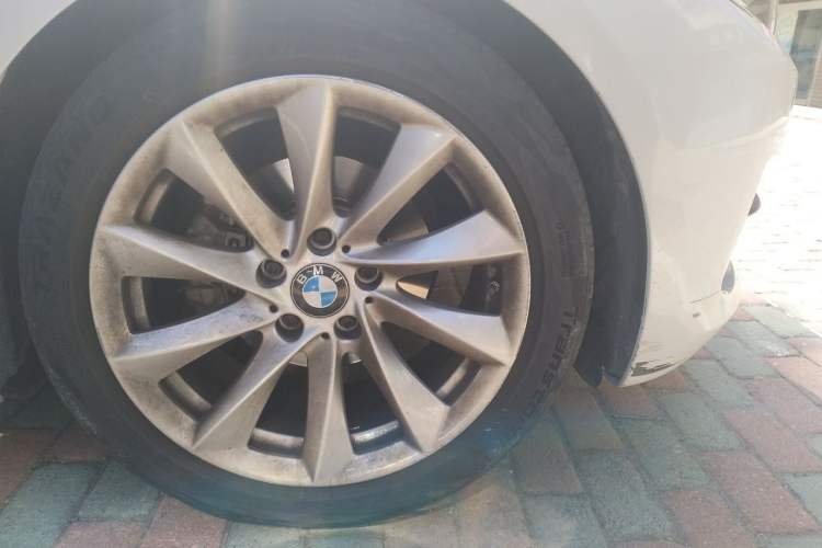 Used BMW 3 Series GT 2018 320i Sport Edition Right Front Wheel Hub