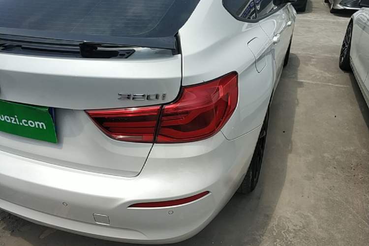 Used BMW 3 Series GT 2018 320i Sport Edition Right Rear Taillight