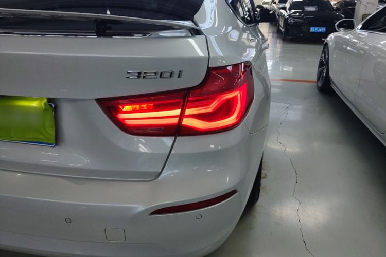 Used BMW 3 Series GT 2018 320i Sport Edition Right Rear Taillight