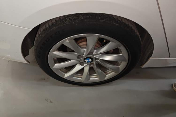Used BMW 3 Series GT 2018 320i Sport Edition Right Rear Wheel Hub