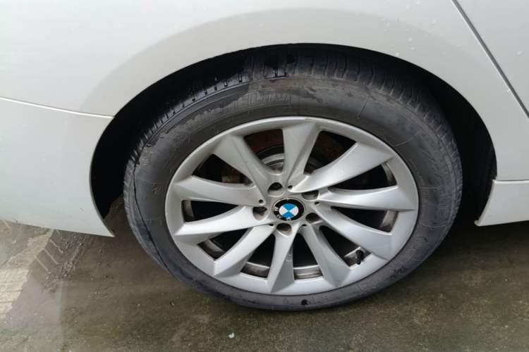 Used BMW 3 Series GT 2018 320i Sport Edition Right Rear Wheel Hub