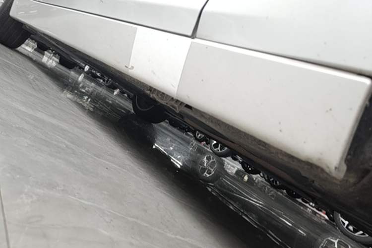 Used BMW 3 Series GT 2018 320i Sport Edition Right Side Sill