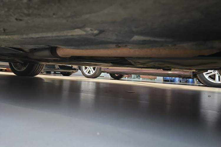 Used BMW 3 Series GT 2018 320i Sport Edition Right Side Sill