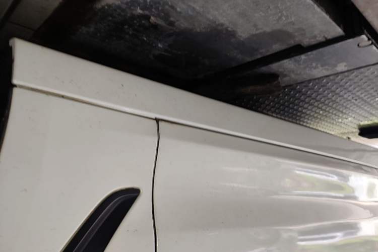 Used BMW 3 Series GT 2018 320i Sport Edition Right Side Sill