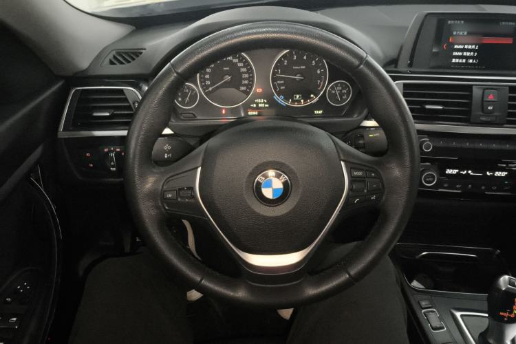 Used BMW 3 Series GT 2018 320i Sport Edition Steering Wheel