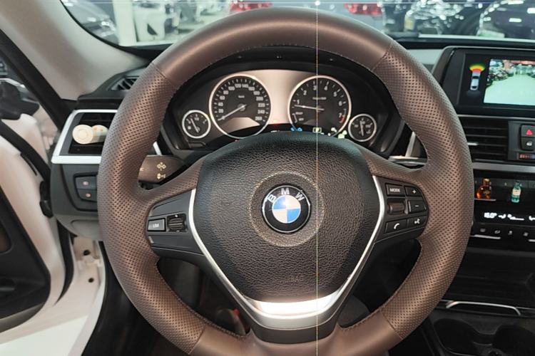 Used BMW 3 Series GT 2018 320i Sport Edition Steering Wheel