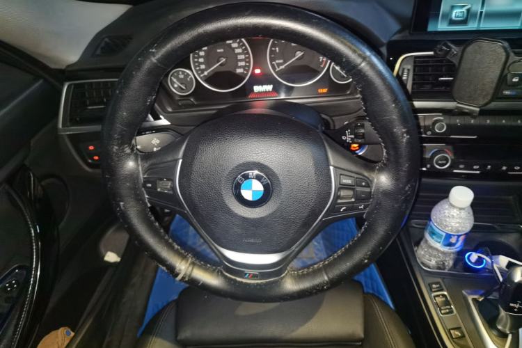 Used BMW 3 Series GT 2018 320i Sport Edition Steering Wheel