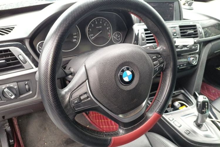 Used BMW 3 Series GT 2018 320i Sport Edition Steering Wheel