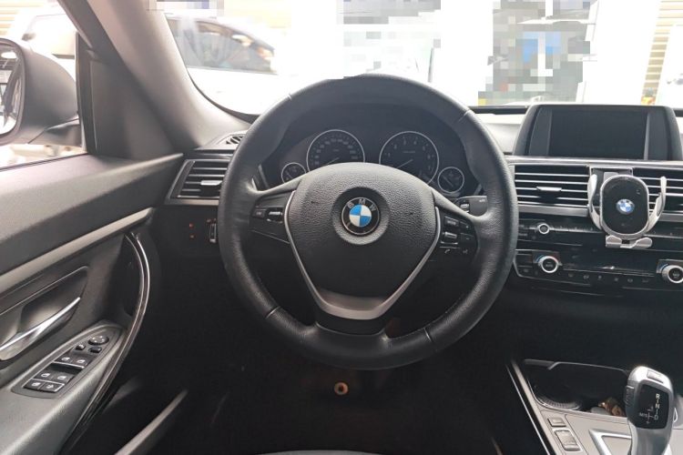 Used BMW 3 Series GT 2018 320i Sport Edition Steering Wheel