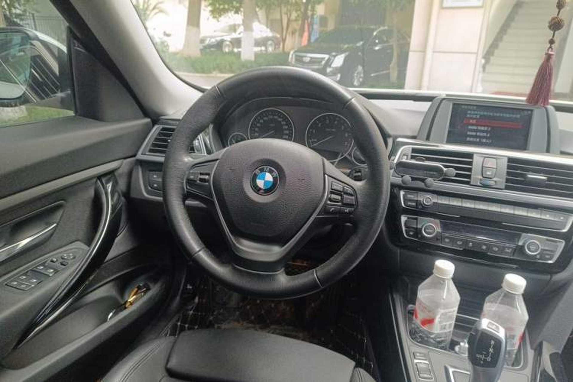 Used BMW 3 Series GT 2018 320i Sport Edition Steering Wheel