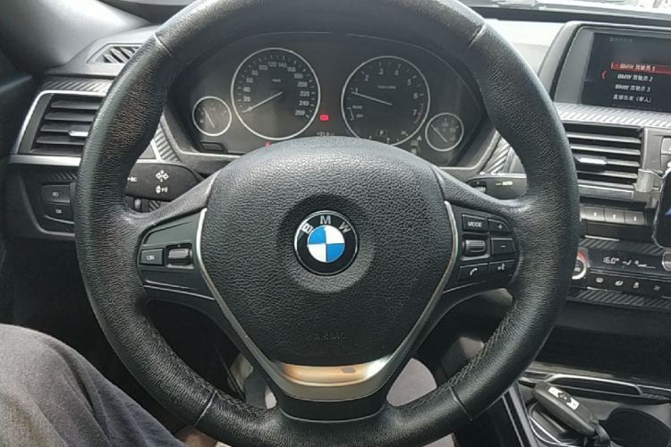 Used BMW 3 Series GT 2018 320i Sport Edition Steering Wheel
