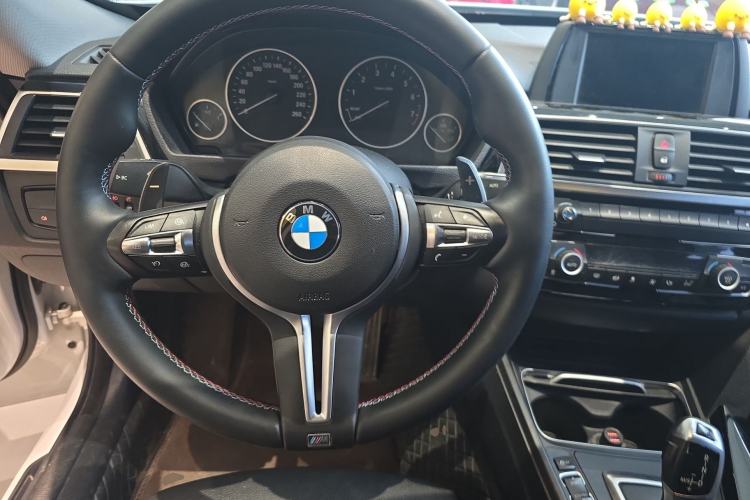 Used BMW 3 Series GT 2018 320i Sport Edition Steering Wheel