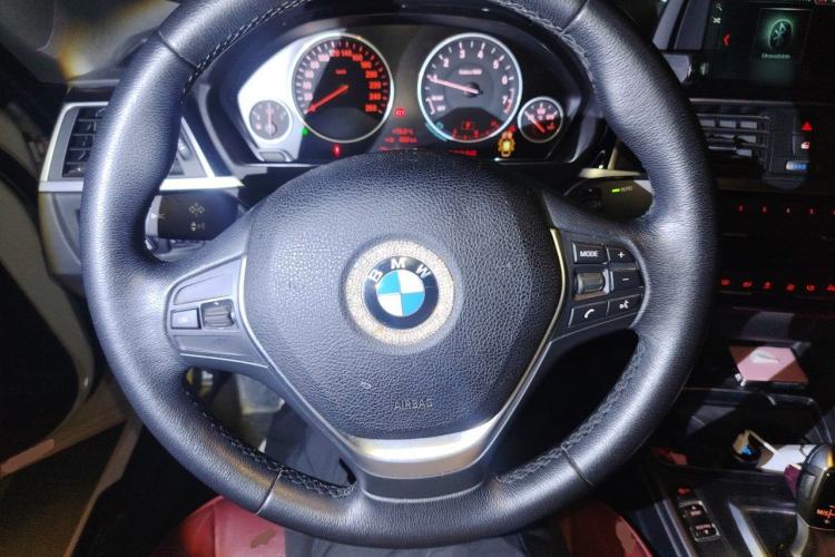 Used BMW 3 Series GT 2018 320i Sport Edition Steering Wheel