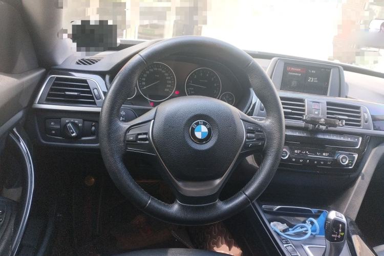 Used BMW 3 Series GT 2018 320i Sport Edition Steering Wheel