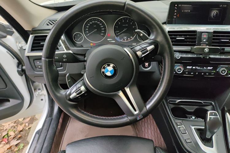 Used BMW 3 Series GT 2018 320i Luxury Design Package Steering Wheel