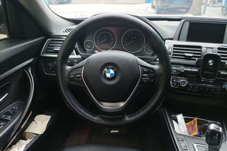 Used BMW 3 Series GT 2018 320i Sport Edition Steering Wheel