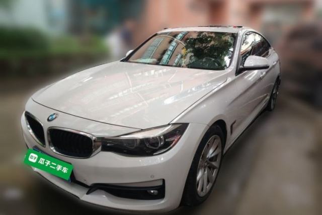 Ojetý BMW 3 Series GT 2018 320i Sport Edition
