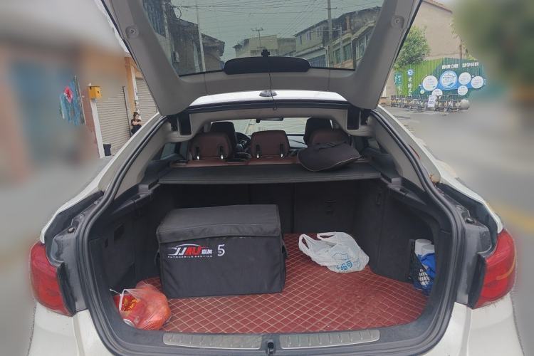 Used BMW 3 Series GT 2018 320i Sport Edition Trunk