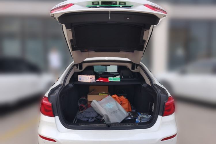 Used BMW 3 Series GT 2018 320i Sport Edition Trunk