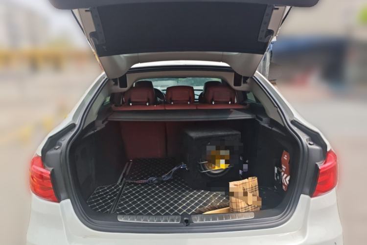 Used BMW 3 Series GT 2018 320i Sport Edition Trunk